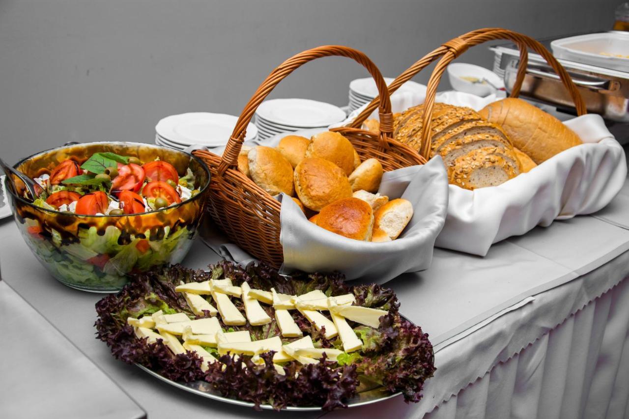 مبيت وإفطار سباوا Savoy المظهر الخارجي الصورة